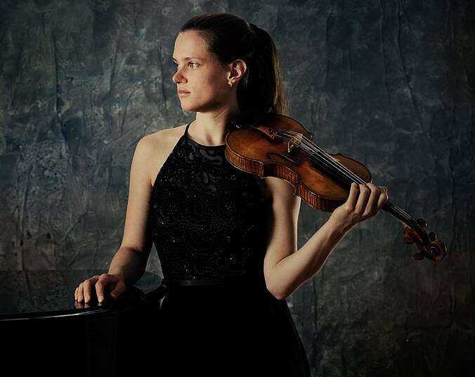Bild zur Veranstaltung: Earthquake – Ania Druml, Klavier & Violoncello / Sophie Druml, Klavier & Violine - Konzerte mit jungen Künstlerinnen und Künstlern