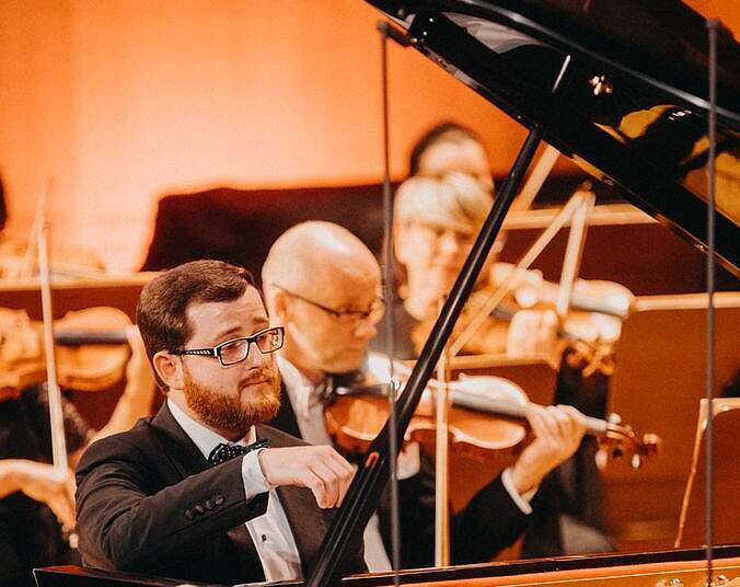 Bild zur Veranstaltung: Earthquake – Tomasz Zajac, Klavier