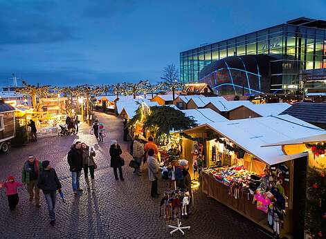 Weihnachtsmarkt auf dem Buchhornplatz