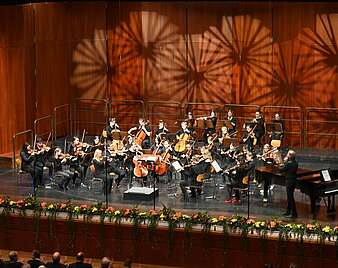 Jahresempfang 2026: Jugendsinfonieorchester spielt auf Bühne