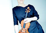 Geigerin Isabelle Faust gestaltet gemeinsam mit dem Kammerorchester Basel einen Mozartabend