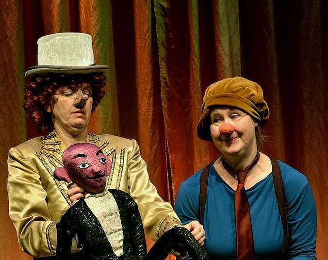 Bild zur Veranstaltung: Das Mädchen im Löwenkäfig / ab 6 Jahren - Ensemble Materialtheater