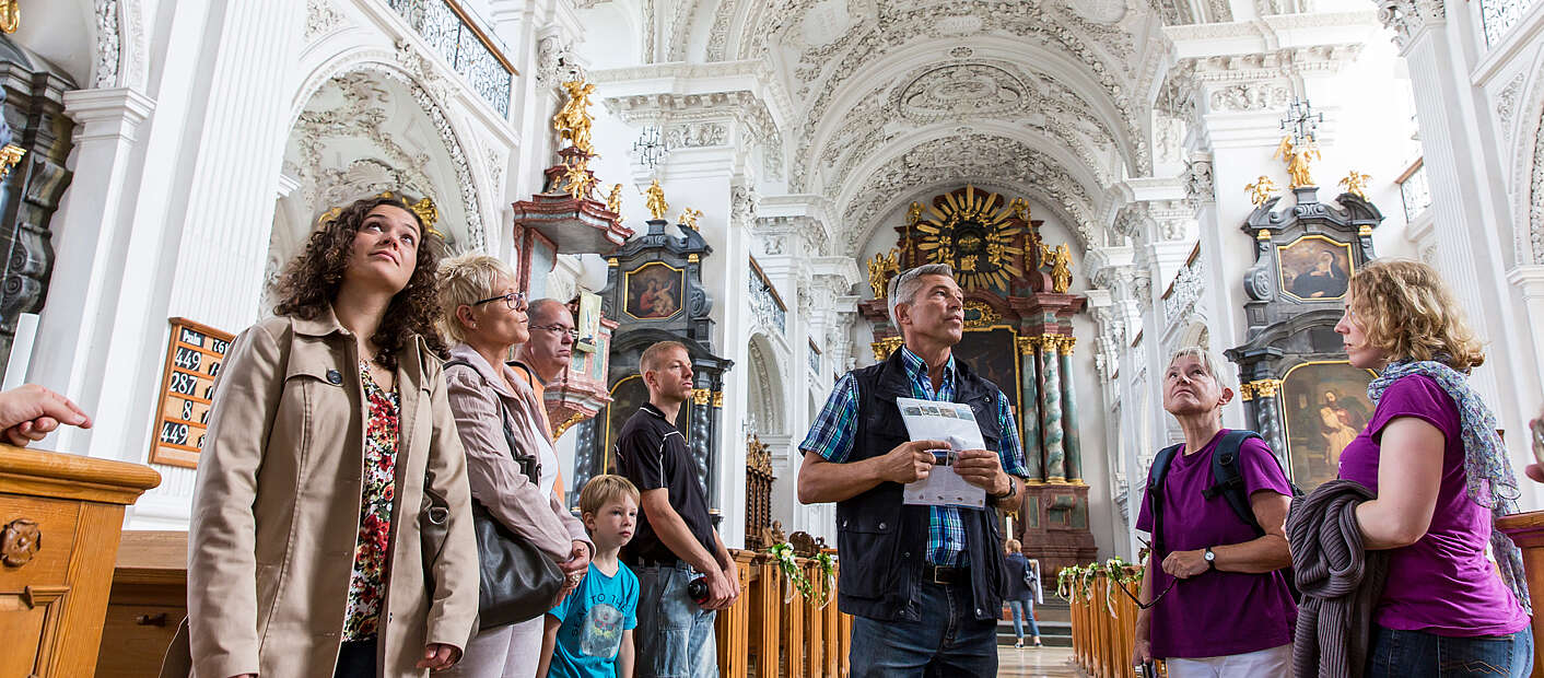 Führung durch die Kirche