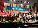 Ehrungsblock 3: VfB Friedrichshafen e.V. Abteilung Fechten, Abteilung Boxen, Abteilung Badminton, Verein der Hundefreunde e. V., Taekwondo Ailingen e. V., TSG Ailingen e. V. Abteilung Tauchen, Sportfreunde Friedrichshafen e. V. Abteilung Kegeln, Speedteam Bodensee e. V., Schwimmverein Friedrichshafen e. V.