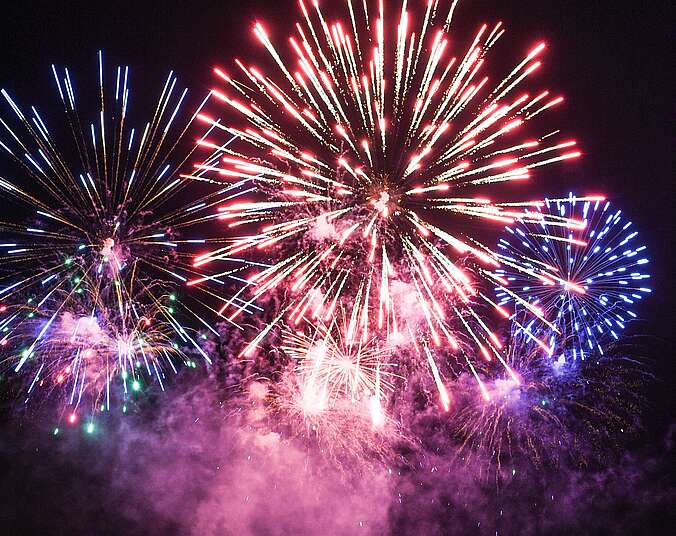 Feuerwerk am Nachthimmel