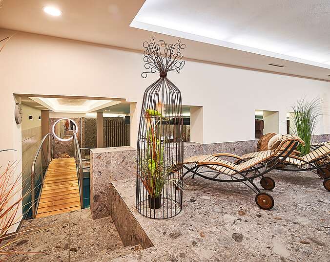 Ruheliegen im Wellnessbereiche des Hotels City Krone