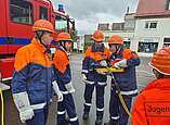 Eine Ausbildungseinheit bei der Jugendfeuerwehr Fischbach