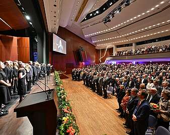 Jahresempfang 2026: Hugo-Eckener-Saal mit Gästen