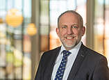 Portrait: Simon Blümcke