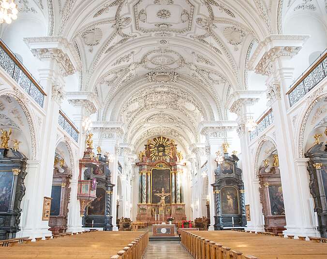 Alttarraum der barocken Schlosskirche