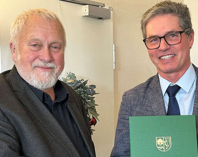 Heinz Tautkus mit Bürgermeister Dieter Stauber