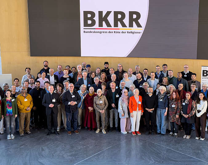 Gruppenbild mit großer Gruppe