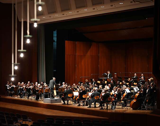 Bild zur Veranstaltung: Sinfonieorchester Friedrichshafen - Hornquartett HfM Trossingen