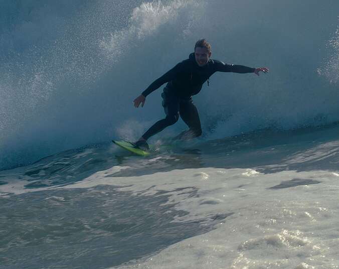 Surfer in Wellen
