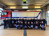 Gruppenbild der Teilnehmenden und Ausbilder