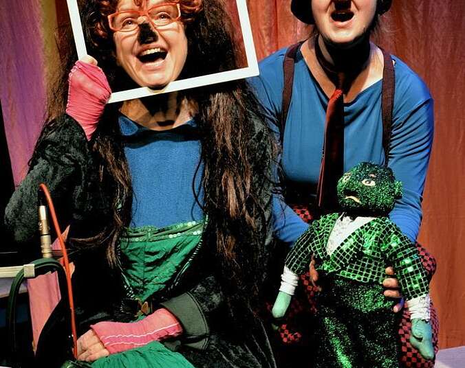 Bild zur Veranstaltung: Das Mädchen im Löwenkäfig / ab 6 Jahren - Ensemble Materialtheater