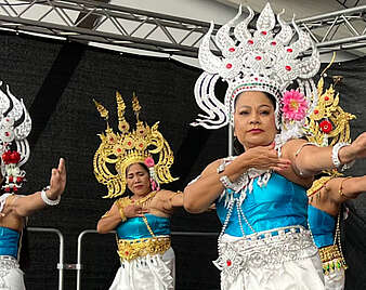 Tänzerinnen (Foto: Stadt Friedrichshafen)