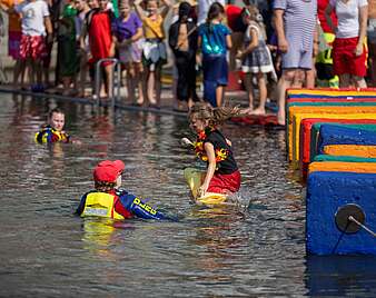Seehasenfest 2026: Impressionen vom Fischerstechen im Gondelhafen