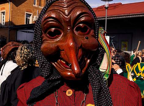 Eine Hexenmaske