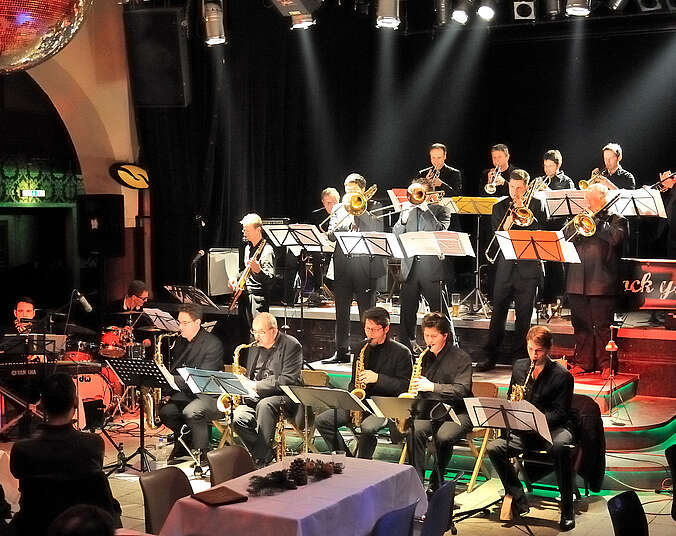 Das New JazzPort Orchestra im Casino der Caserne