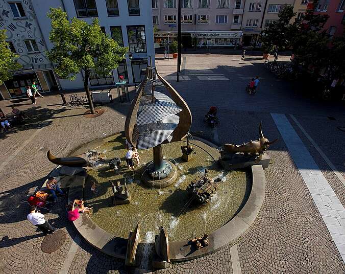 Buchhornbrunnen auf dem Adenauerplatz