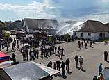 Blick von oben auf das Jubiläumsfest der Jugendfeuerwehr Kluftern