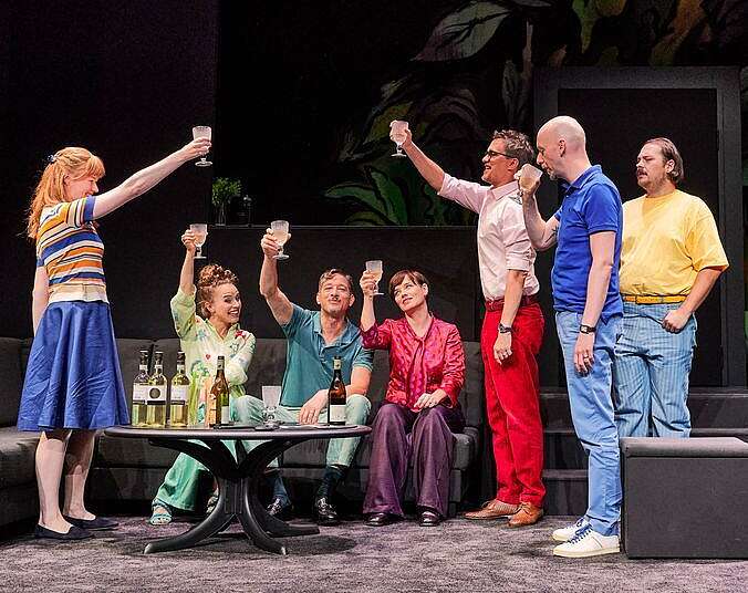 Bild zur Veranstaltung: Das perfekte Geheimnis - Württembergische Landesbühne Esslingen